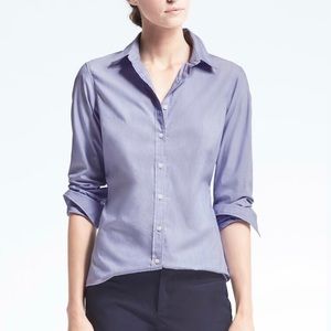 Size 8 Banana Republic Riley Shirt.